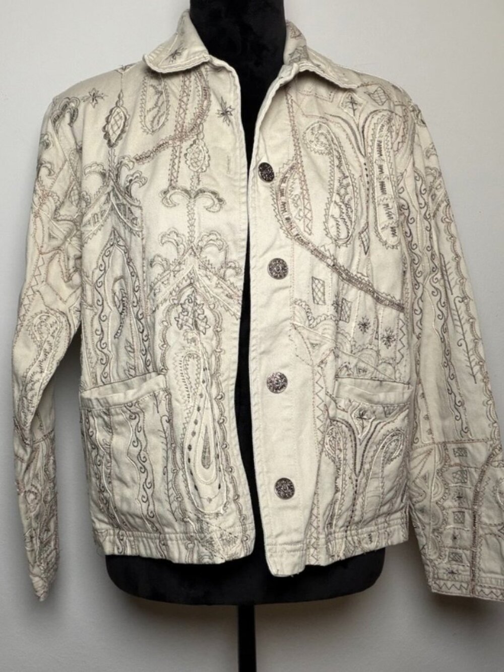 Vintage Chico's Design 0 Cream Cotton Paisley Embroidered Chore Jacket